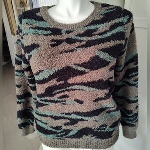 Barefoot Dreams Cozy Chic Camouflage Fleece Shirt Women Size LG EUC Warm Soft